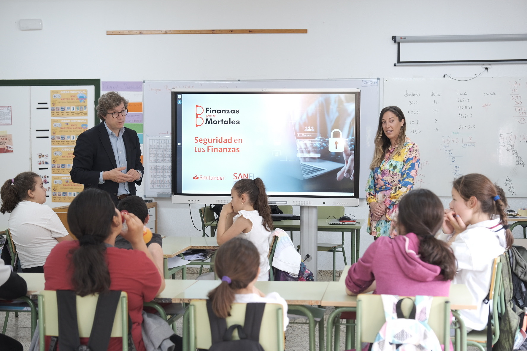 Banco Santander y SANFI acercan la educación financiera a los municipios y zonas rurales del Camino Lebaniego